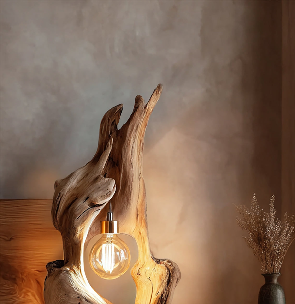 Handcrafted Driftwood Table Lamp – Rustic Natural Wood Bedside Lighting