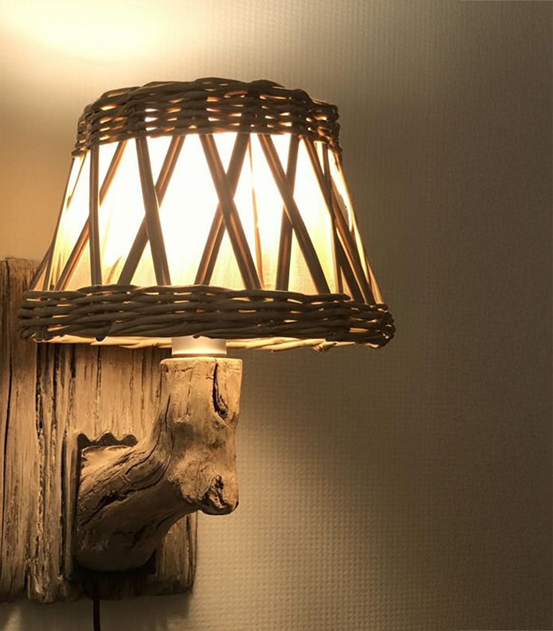 Driftwood Wall Light, Unique Driftwood Sconce, Living Room Wall Light, Hanging Lamp